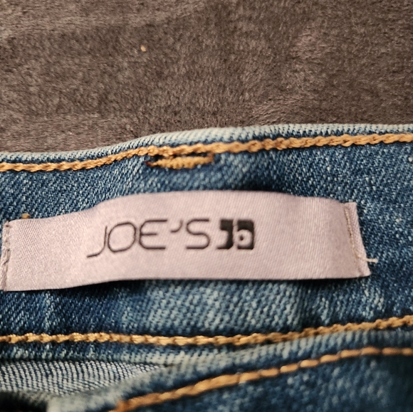 NWT Joe's easy Bermuda shorts. Size 27 - Picture 5 of 7